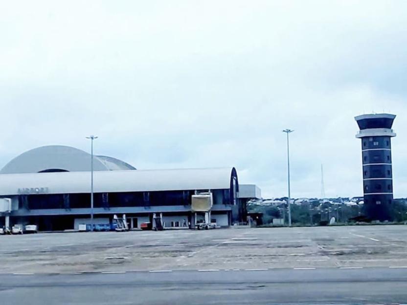Panic around Asaba Airport over collapse of two-storey building