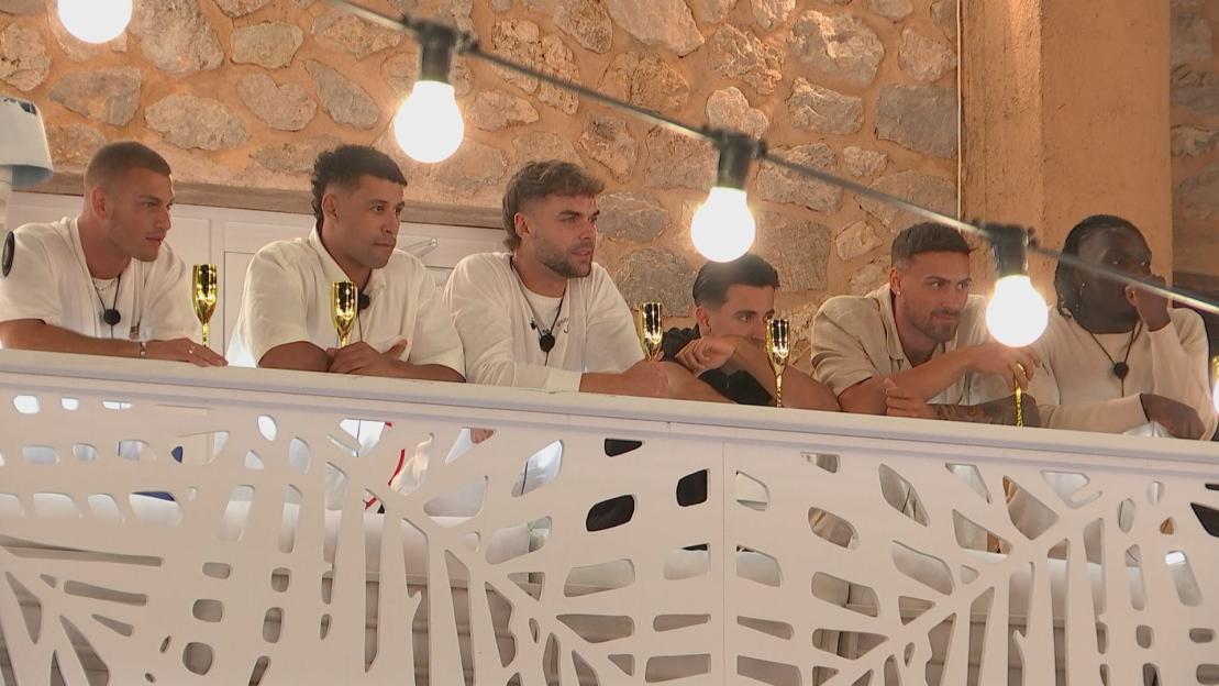 Fuming Love Island fans rant ‘get him out’ as they ‘report star to Ofcom’