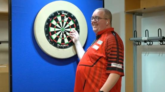 Footage of what Stephen Bunting did in practice moments before first Premier League Darts win emerges