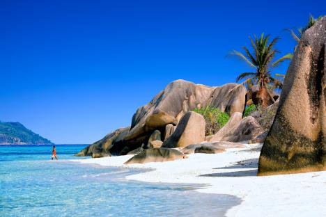 African islands dubbed the ‘Garden of Eden’ that have one of the world’s best beaches