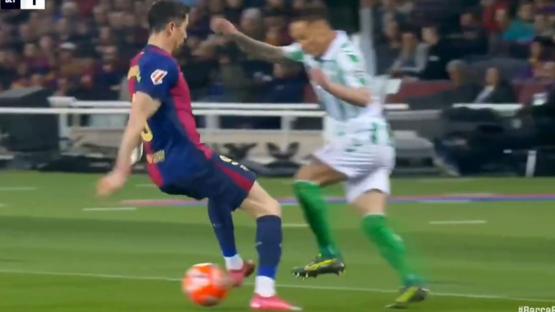 Antony hailed as ‘the GOAT’ after Robert Lewandowski nutmeg as £86m Man Utd flop haunts Barcelona for second time