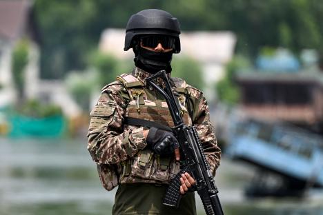 India ‘launches airstrikes on Pakistan’ in huge escalation after threats of ‘all-out-war’ between two countries