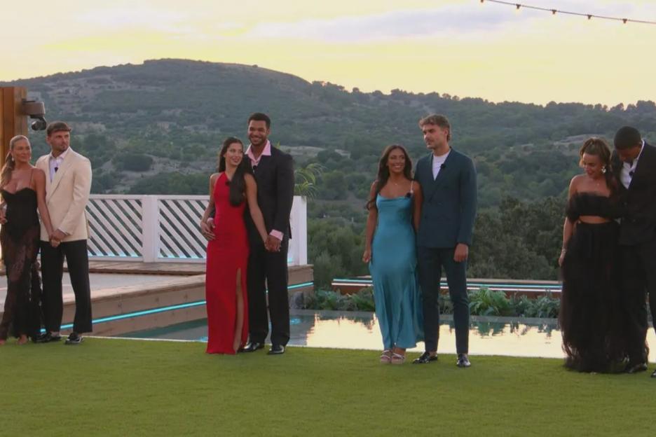 First look at Love Island final as stars glam up for last dates before live episode kicks off