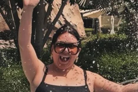 Scarlett Moffatt strips off to a swimsuit in Dubai as she explains why partner is missing from trip
