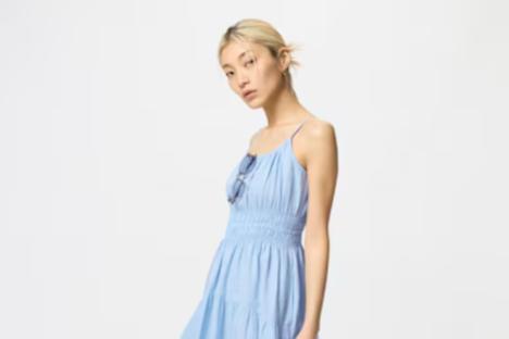 Uniqlo is selling a summer dress that flatters every shape by ‘enhancing the bust AND snugly fitting the waist’