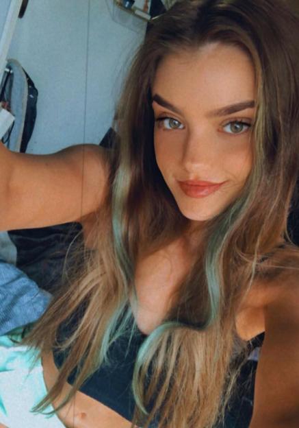 Photo of Chloe Haynes.
