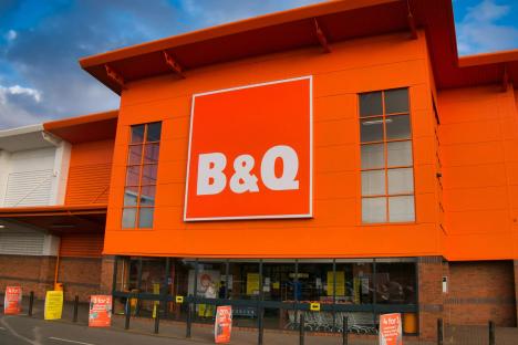 B&Q is selling £8 privacy ‘fence’ to help transform your garden into a green paradise this spring