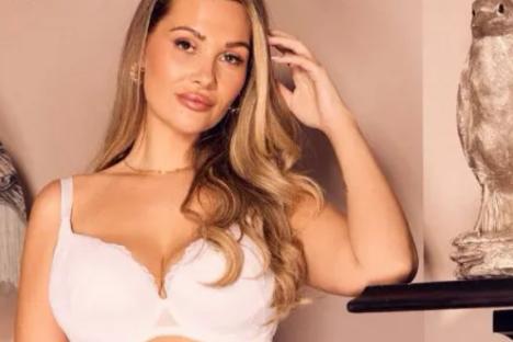 Shaughna Phillips shows off her incredible six stone weight loss as Love Island star strips down to underwear