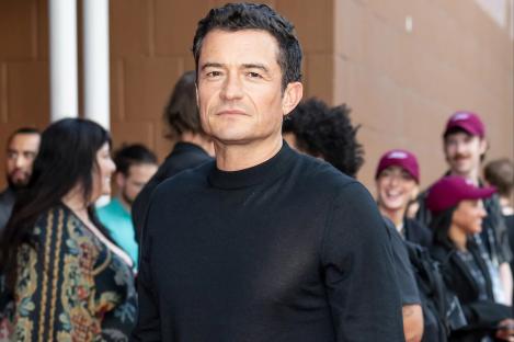 Orlando Bloom will ‘make debut as single man’ at Jeff Bezos’ wedding amid rumours of split from Katy Perry