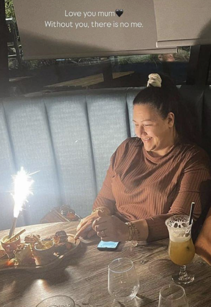 Chantal Fury, mother of Tommy Fury, at a restaurant.