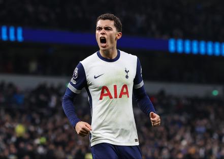 Brennan Johnson of Tottenham Hotspur celebrating a goal.