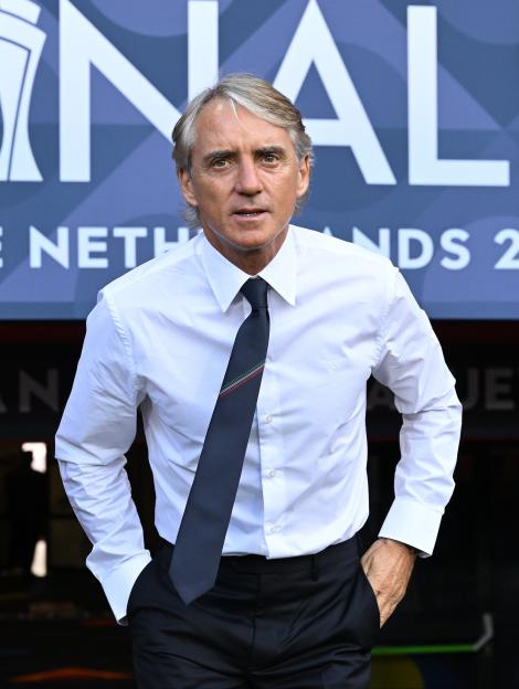 Roberto Mancini Hints at Surprise Bid to Replace Ruben Amorim if Man Utd Makes a Change