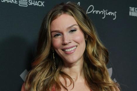 Joss Stone sparks debate as she reveals she no longer shares a bed with her husband after just 18 months of marriage