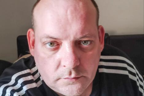I was scammed out of hundreds by ‘Jennifer Aniston’ who told me she loved me & needed cash for her ‘Apple subscriptions’