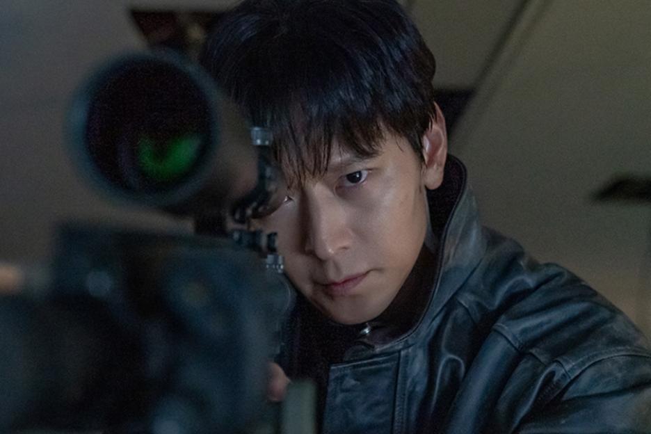 Kang Dong Won Is A Mysterious Special Agent Determined To Protect Jun Ji Hyun In New Drama “Tempest”