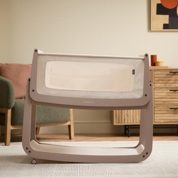 Mocha Snuzpod baby crib.