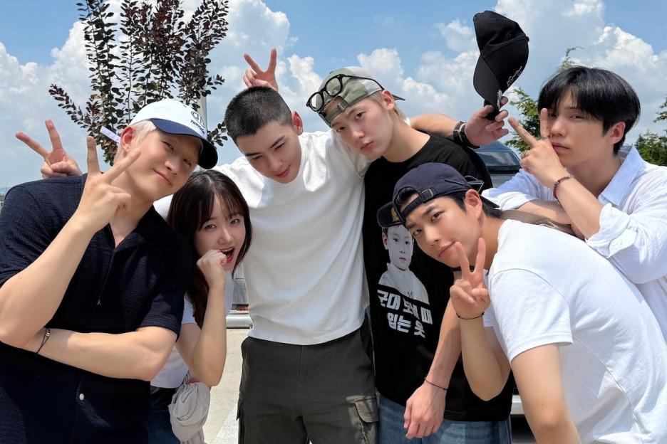 Cha Eun Woo Enlists In The Military With Support From ASTRO And Choi Yoojung