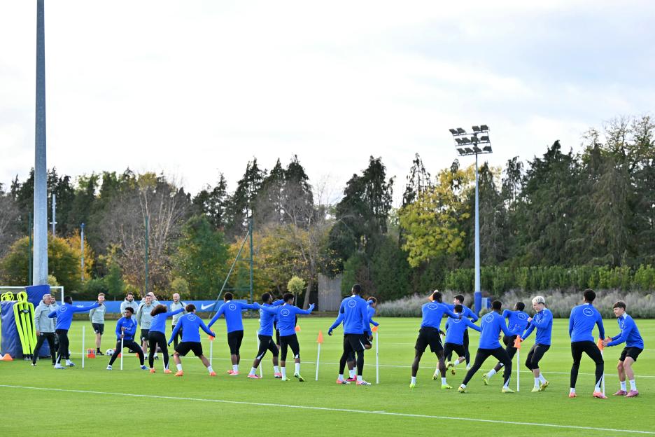 FBL-EUR-C1-CHELSEA-TRAINING