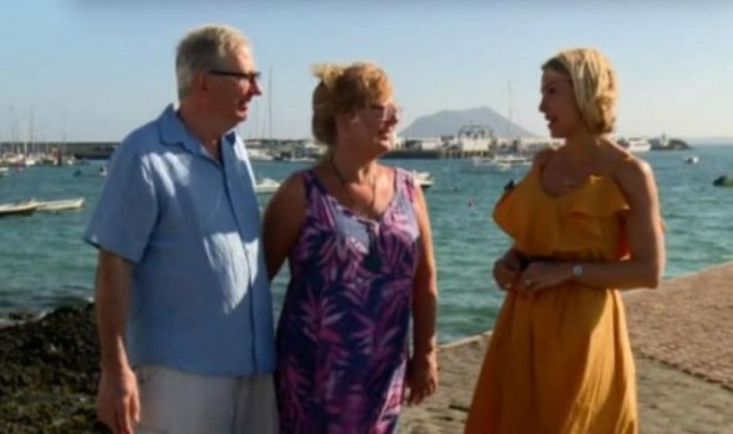 Laura Hamilton, Sarah, and Simon searching for a holiday home in Fuerteventura.