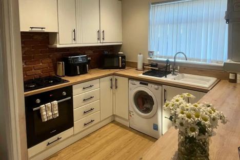 We spruced up our kitchen with Facebook Marketplace and £10 Amazon bargains – people say it ‘looks so much better now’