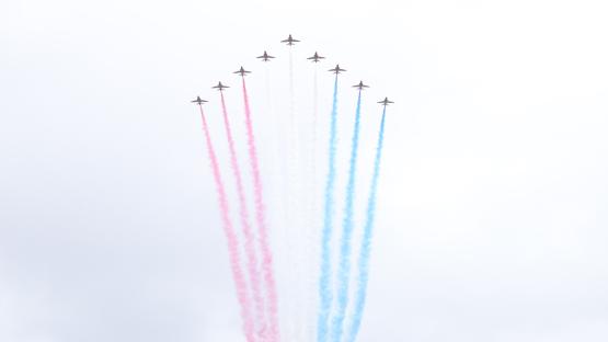 Iconic RAF Red Arrows jets in danger of being replaced by Russian planes loved by Putin in move slammed as ‘outrageous’