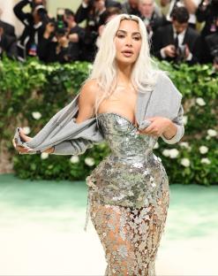 NEW YORK, NEW YORK - MAY 06: Kim Kardashian attends The 2024 Met Gala Celebrating