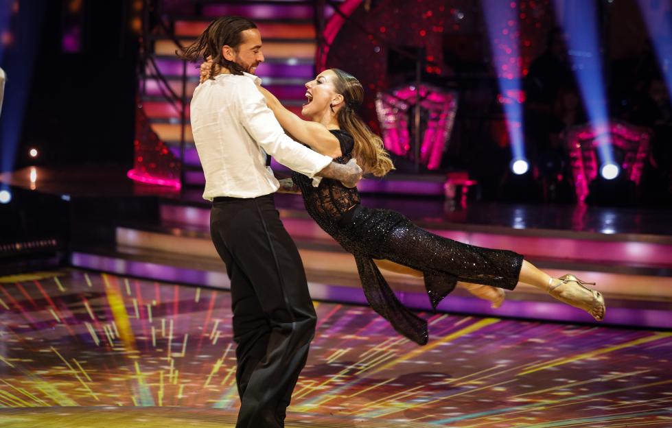 Pete Wicks and Jowita Przystal dancing on Strictly Come Dancing.