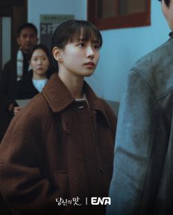 Go Min Si Prepares A Heartfelt Final Meal For Her Ailing Mentor In “Tastefully Yours” 4