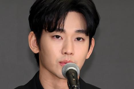 Kim Soo Hyun Reportedly Sued For 3 Billion Won In Damages By Advertisers + Agency Responds Briefly