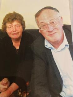 Photo of Lois and John McCullough.