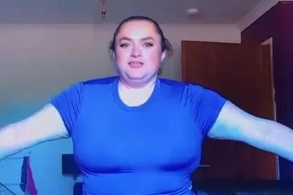 I went from a size 20 to a size 12 and no, it wasn’t on Mounjaro – it was all natural & even makes me sleep like a baby