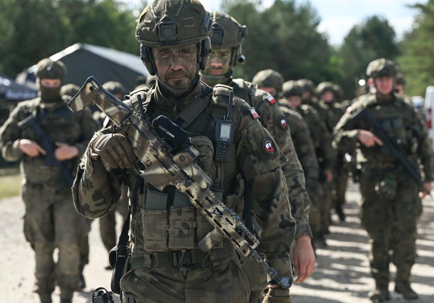 Soldiers of the 3rd Podkarpacka Territorial Defense Brigade training at Nowa Deba.