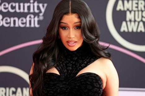 Mic rapper Cardi B threw at fan during stage performance for auction