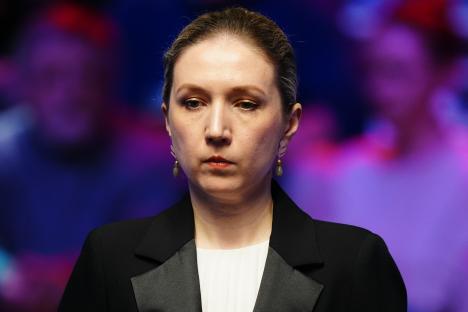 ‘Get back to the kids’ – Snooker star savaged by referee wife after being dumped out of World Grand Prix