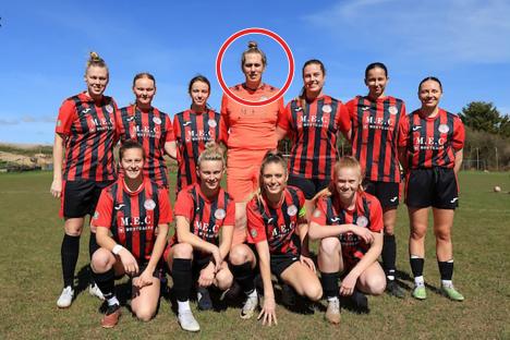 Team photo of women's soccer team.