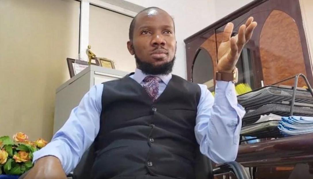 Peter Obi: Semi-literate governor issuing silly threats – Inibehe Effiong slams Gov Okpebolo