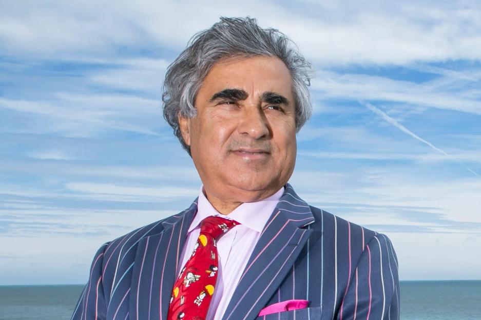 ‘Goldfinger’ migrant hotel baron to face trial over claims he defrauded water firm out of £150k
