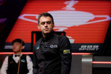 SHEFFIELD, ENGLAND - MAY 02: Ronnie O'Sullivan of England reacts in the Semifinal match against Zhao Xintong of China on day 14 of Halo World Championship 2025 at Crucible Theatre on May 2, 2025 in Sheffield, England. (Photo by Tai Chengzhe/VCG via Getty Images)