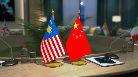 China cuts off new investments in US private equity