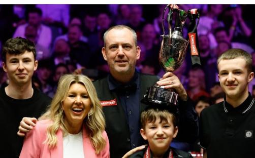 Who is Mark Williams’ wife Joanne and how long has she been married to the snooker star