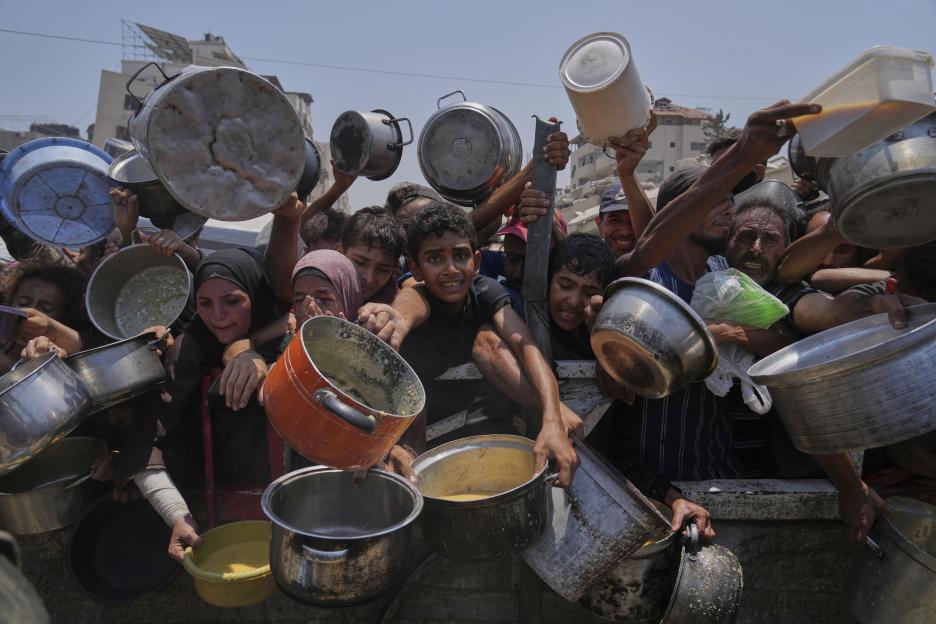 Israel to resume aid airdrops into Gaza tonight as IDF creates ‘humanitarian corridors’ after growing ceasefire pleas