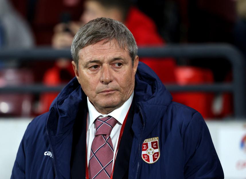 International Coach Resigns Just Minutes After 1-0 Defeat to Rivals, Team Left Managerless Ahead of Key Match