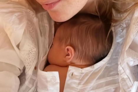 The Voice star gives birth to second baby and shares first pic – amid legal battle with brother