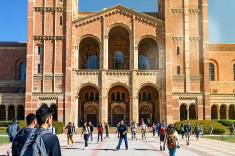 Masked thugs attack conservative students at University of California [VIDEO]