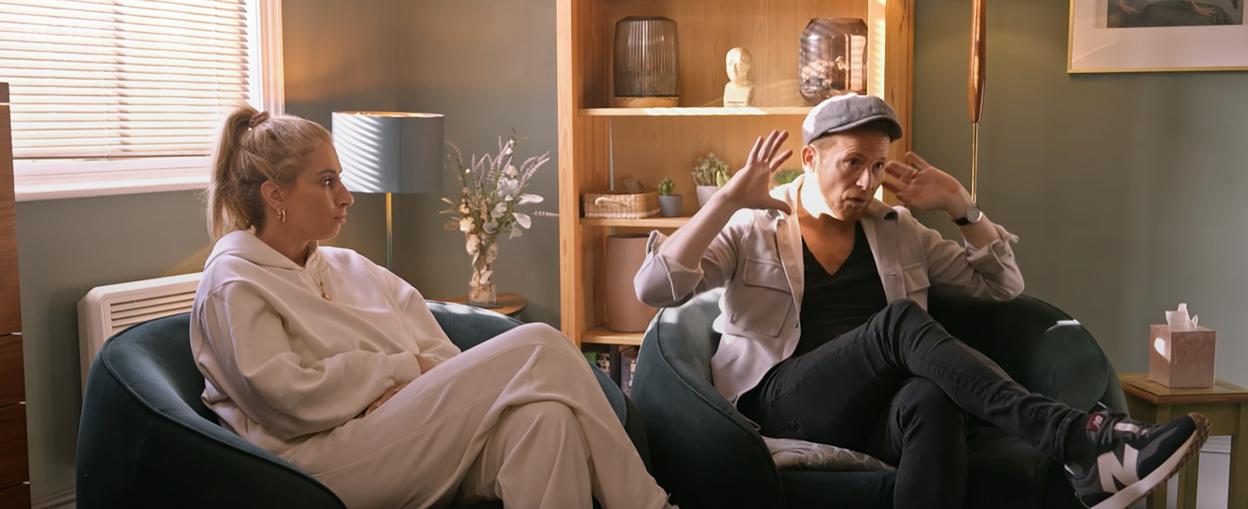 Stacey Solomon and Joe Swash in a therapy session.