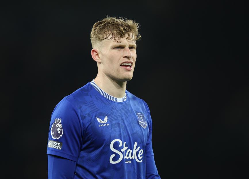Man Utd target Jarrad Branthwaite ‘considering Everton future’ after being left out of Thomas Tuchel’s England squad