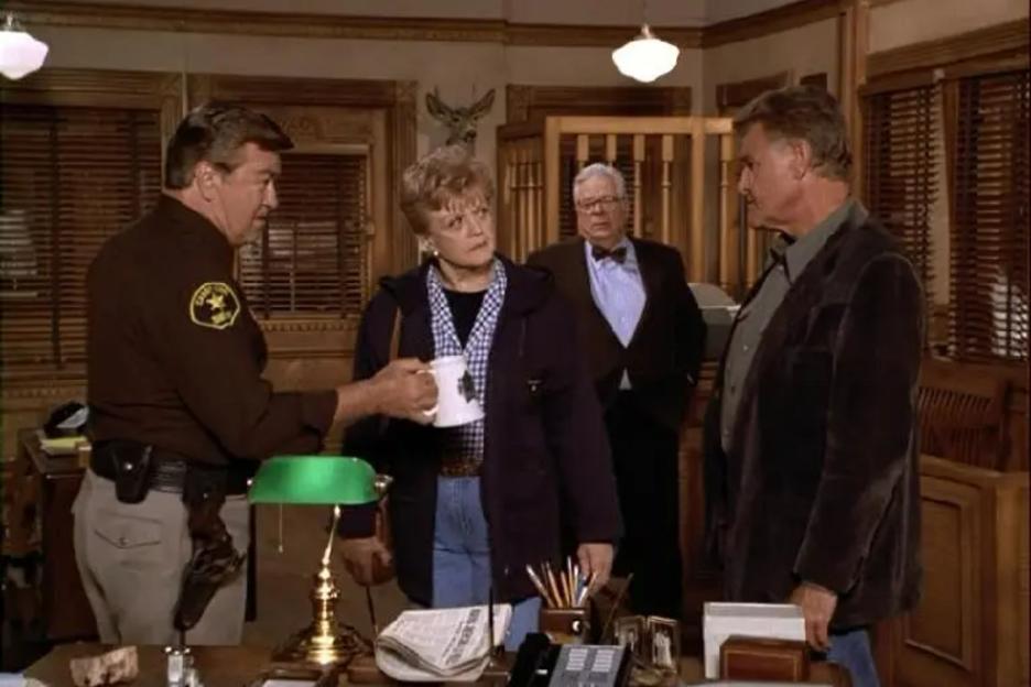 Iconic TV show gets reboot with huge Hollywood star in lead role 29 years after final episode