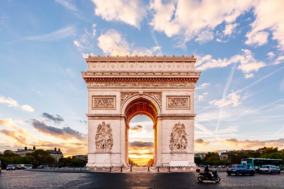 Arc de Triomphe at sunrise, Paris, France