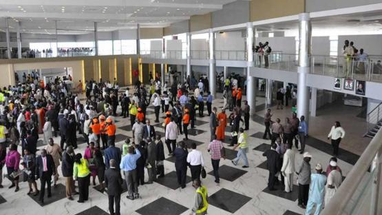 Man nabbed for failing to declare £8,020, $704 at Lagos airport  ​