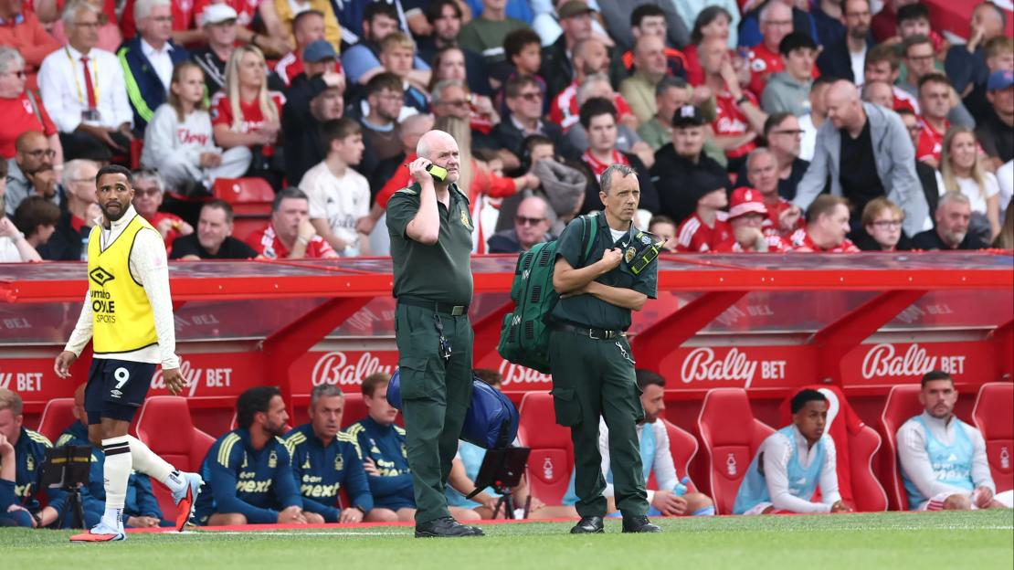 Nottingham Forest v West Ham clash delayed for medical emergency in crowd
